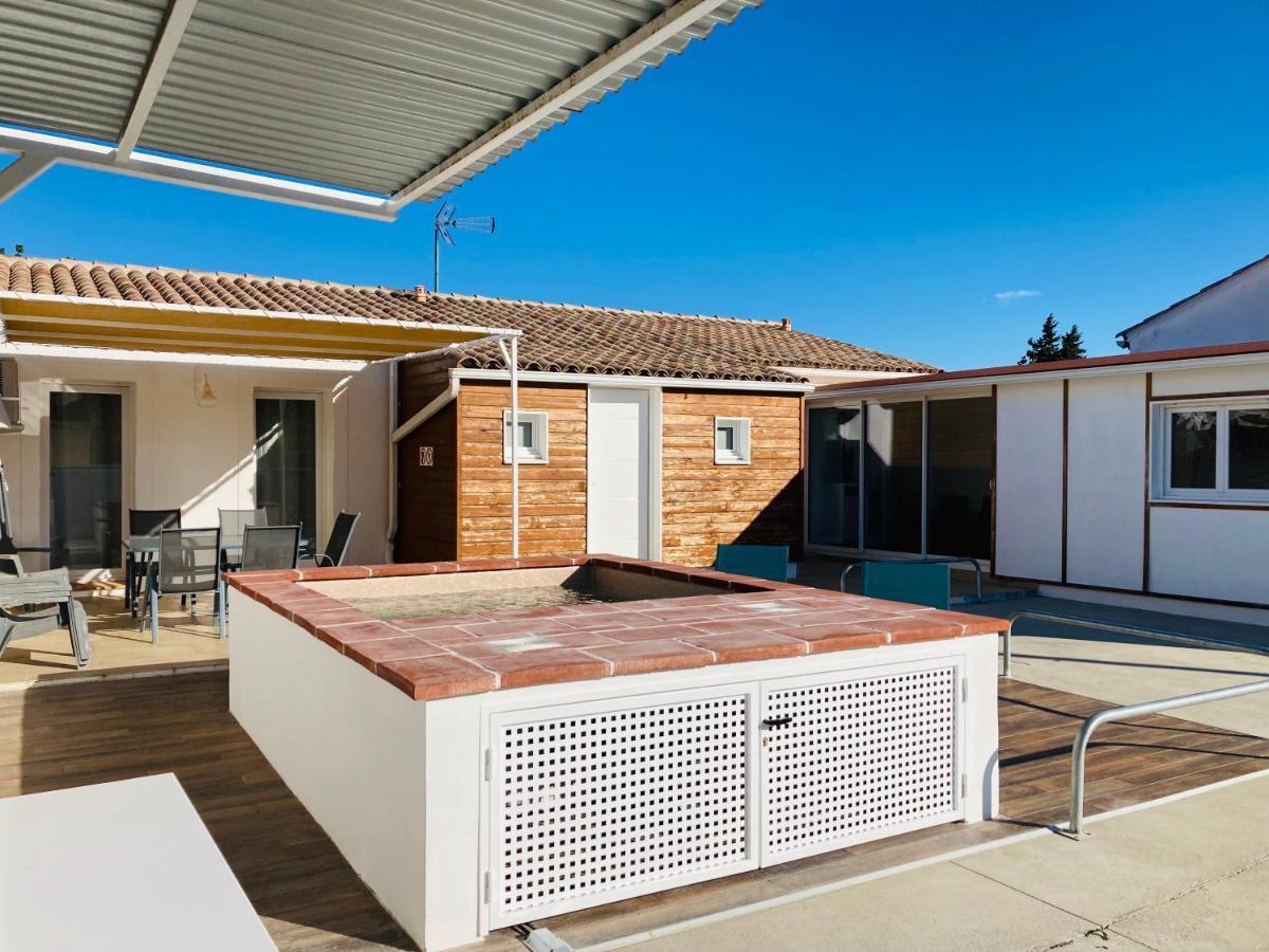 Gite Blanco Y Madera Narbonne Luaran gambar