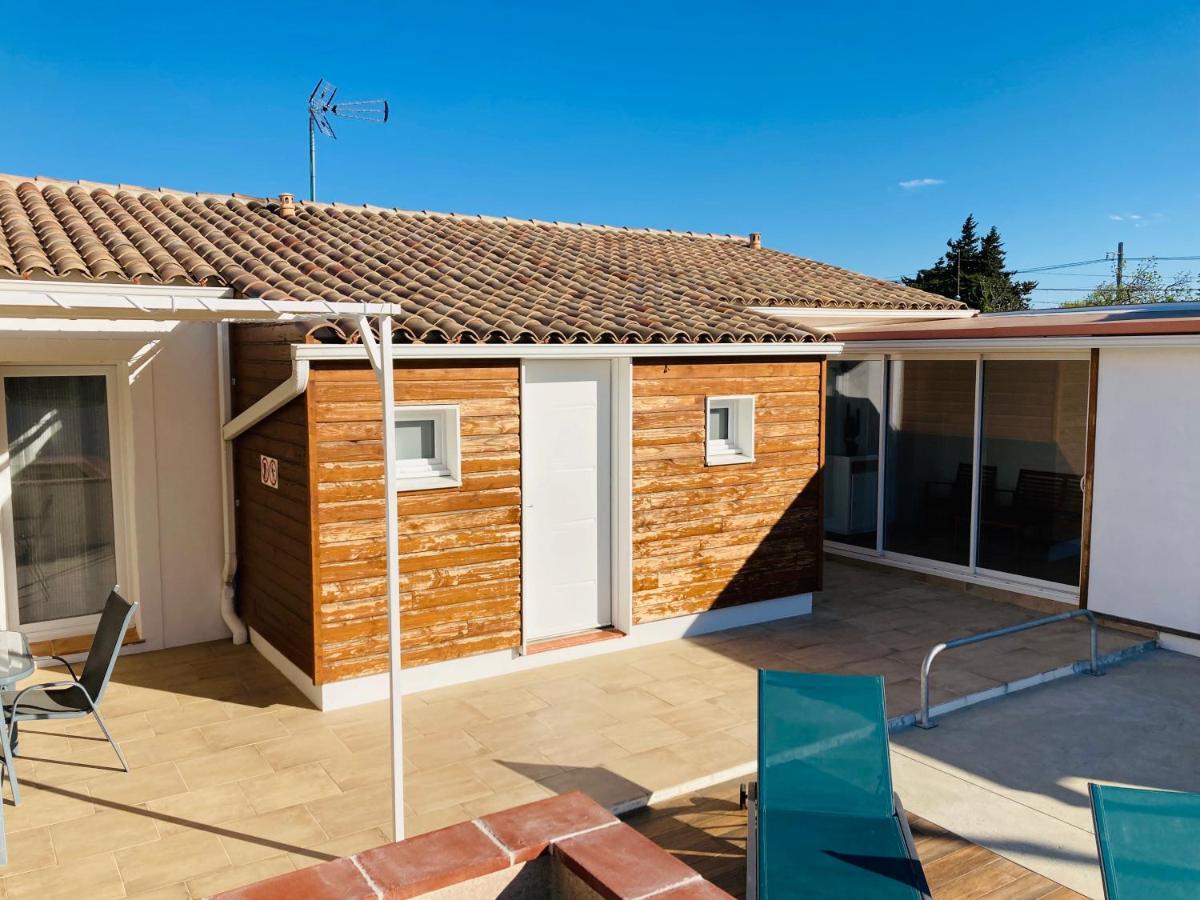 Gite Blanco Y Madera Narbonne Luaran gambar