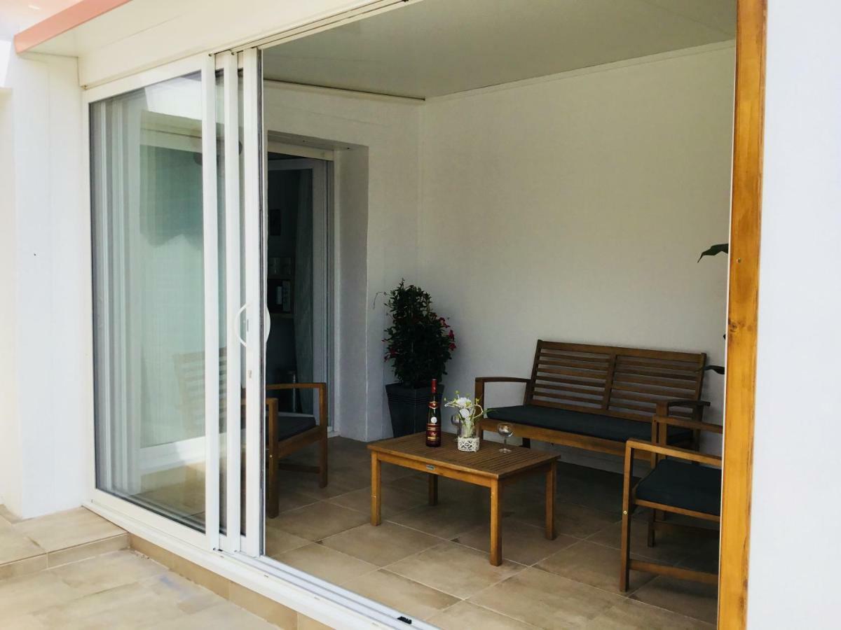 Gite Blanco Y Madera Narbonne Luaran gambar