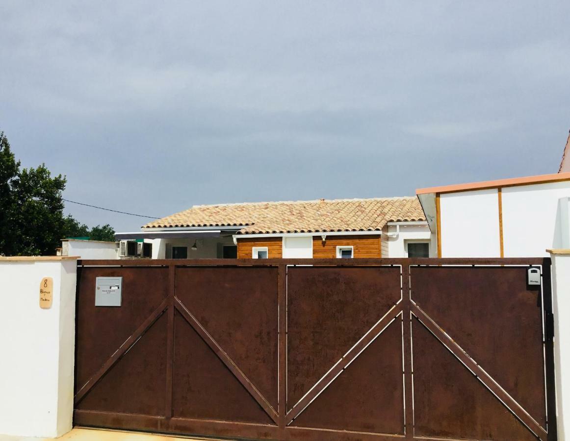 Gite Blanco Y Madera Narbonne Luaran gambar